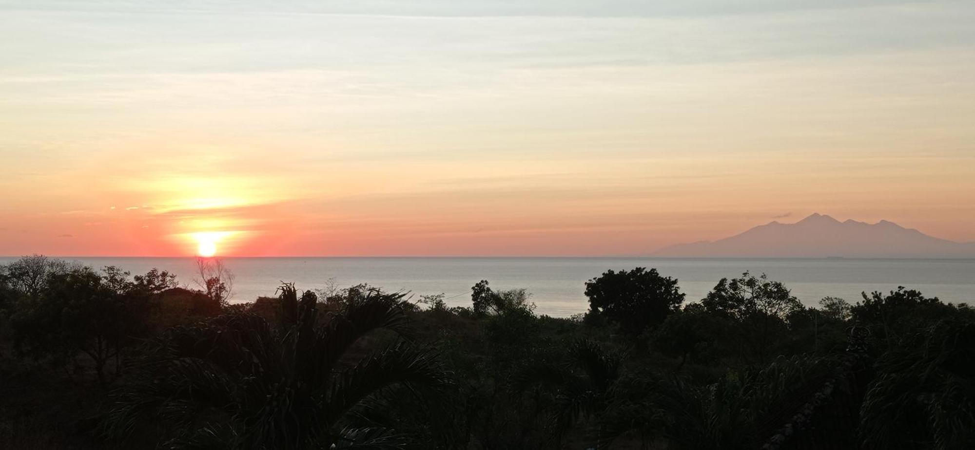 Khrisna Sunrise Homestay Tulamben الغرفة الصورة